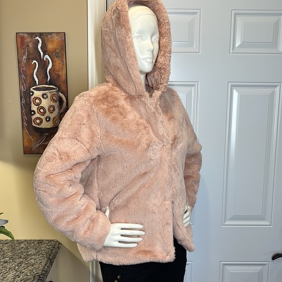 Faux fur coat - Picture 3 of 4